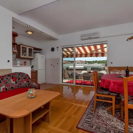 Roza Apartment